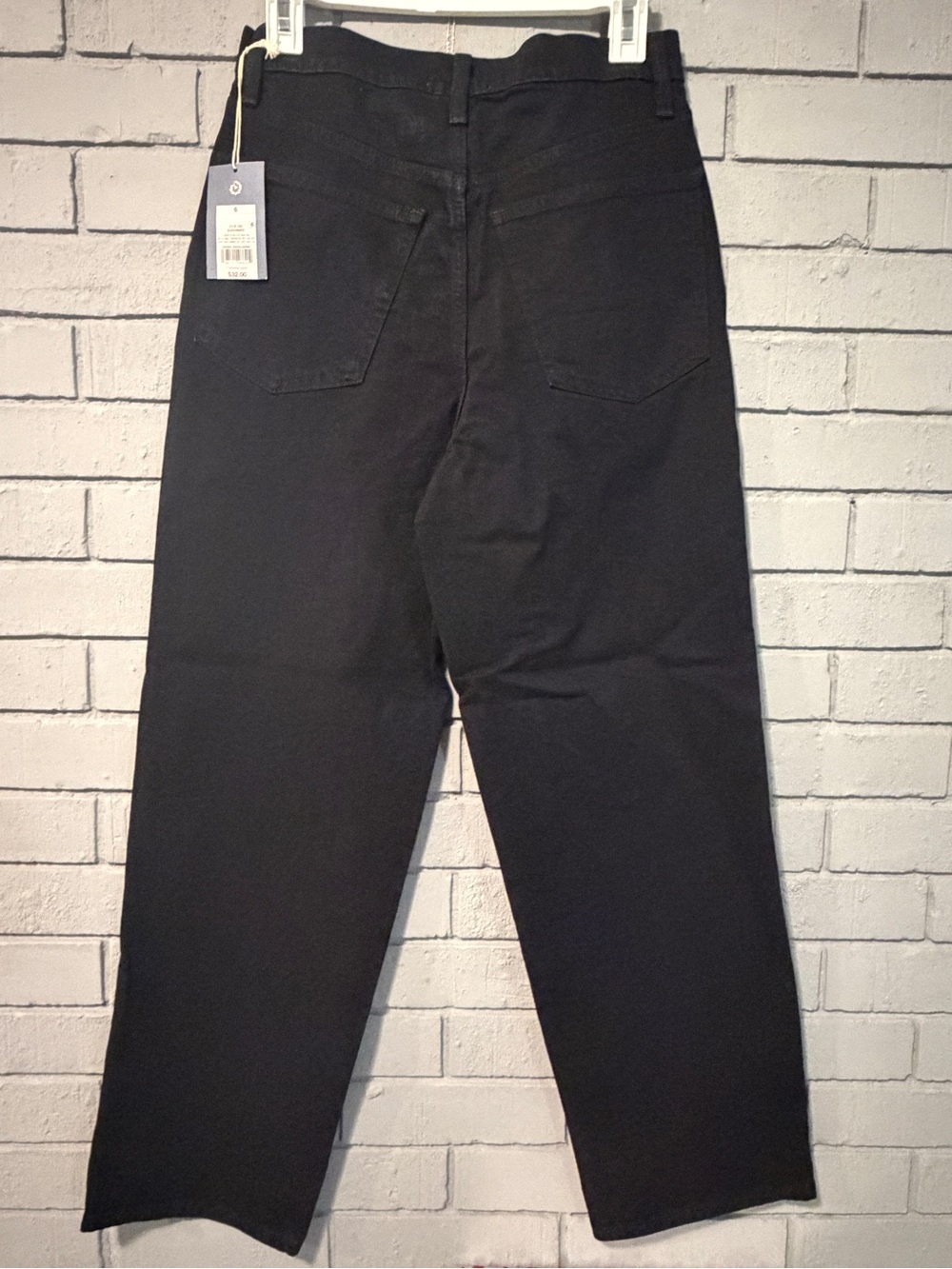 Universal Thread Women's Straight Leg Black Jeans